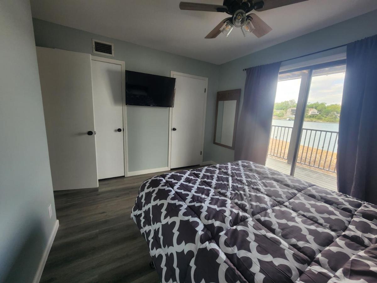 Lakefront Condo With A View Osage Beach Εξωτερικό φωτογραφία